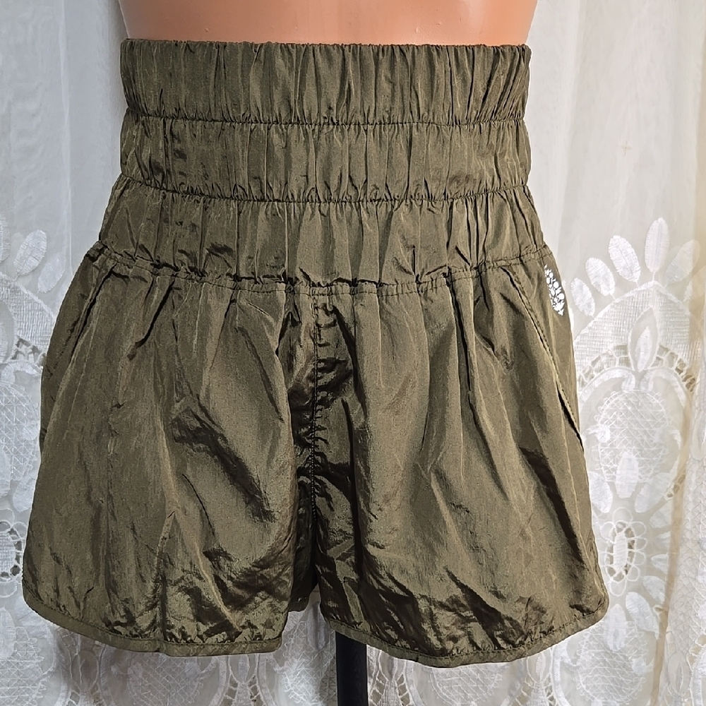 Free People Movement Olive Green Shorts Sz Small
